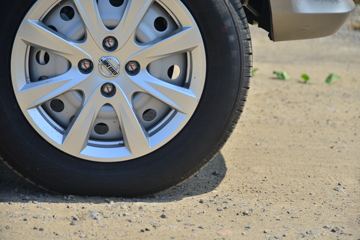 �� �º�ʨS 116���� 1.6L��ջ���(����)ͼƬ