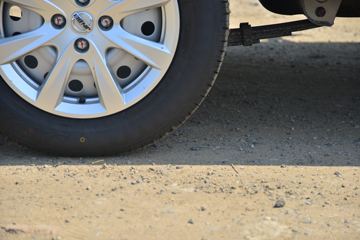 �� �º�ʨS 116���� 1.6L��ջ���(����)ͼƬ