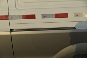 �� �º�ʨX30L 82���� 1.5L��ջ���(CNG)(����)ͼƬ