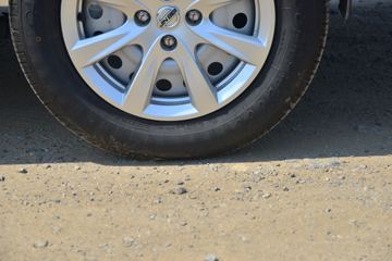 �� �º�ʨS 116���� 1.6L��ջ���(����)ͼƬ