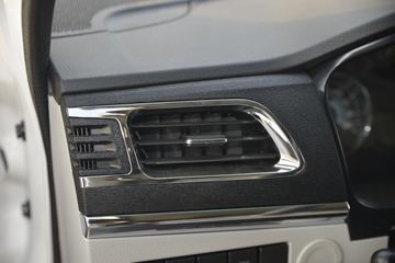 �� �º�ʨX30L 82���� 1.5L��ջ���(CNG)(����)ͼƬ