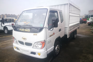 唐骏欧铃 小宝马 1.6L 105马力 CNG 3.48米排半仓栅式微卡(国六)(ZB5035CCYBPD0L)