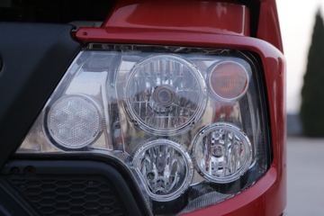 �й����� HOWO T7H�ؿ� 540���� 8X4 8.8����ж��(�Ͷ�)(ZZ3317V486HE1)ͼƬ