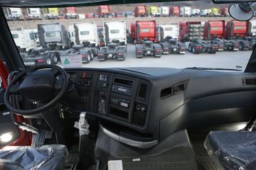 �й����� HOWO T7H�ؿ� 540���� 8X4 8.8����ж��(�Ͷ�)(ZZ3317V486HE1)ͼƬ