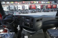 中国重汽 HOWO T7H重卡 540马力 8X4 8.8米自卸车(低顶)(ZZ3317V486HE1)