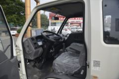 江铃 顺达窄体 普通款 116马力 3.3米排半栏板轻卡(JX1041TPCB25) 江铃 顺达窄体 普通款 116马力 3.3米排半栏板轻卡(JX1041TPCB25)