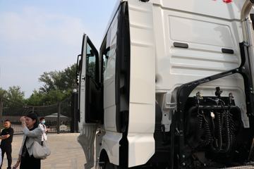 ��(MAN) ��TGXϵ���ؿ� 470���� 6X2R ǣ����(TGX28.470)ͼƬ