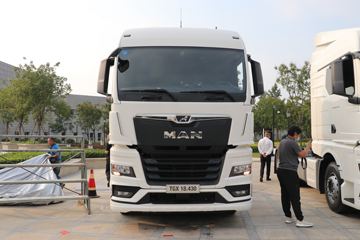 ��(MAN) ��TGXϵ���ؿ� 430���� 4X2 ǣ����(TGX18.430)ͼƬ