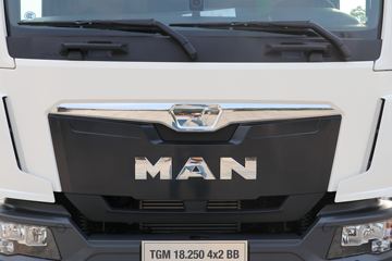 ��(MAN) ��TGMϵ���ؿ� 250���� 4X2����(TGM 18.150)ͼƬ