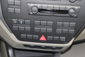 ��(MAN) ��TGMϵ���ؿ� 250���� 4X2����(TGM 18.150)ͼƬ