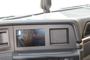 ��(MAN) ��TGMϵ���ؿ� 250���� 4X2����(TGM 18.150)ͼƬ