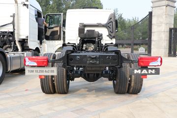 ��(MAN) ��TGMϵ���ؿ� 250���� 4X2����(TGM 18.150)ͼƬ