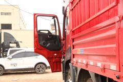 东风商用车 天龙KL重卡 465马力 8X4 9.6米仓栅式载货车