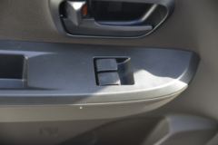 五菱 宏光V 2022款 劲取版 76马力 1.2L 汽油 2座封闭货车(国六)(液压助力) 五菱 宏光V 2022款 劲取版 76马力 1.2L 汽油 2座封闭货车(国六)(液压助力)