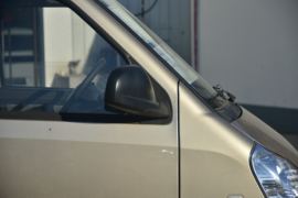 五菱荣光EV&nbsp;电动封闭厢货外观图片