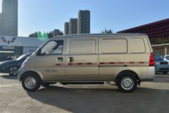 五菱 荣光EV 2.4T 2座 4.49米纯电动封闭货车