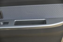 五菱荣光EV&nbsp;电动封闭厢货驾驶室图片