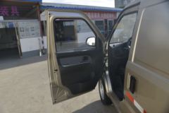 五菱 荣光EV 2.4T 2座 4.49米纯电动封闭货车
