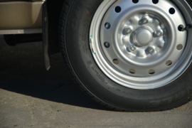 五菱荣光EV&nbsp;电动封闭厢货底盘图片