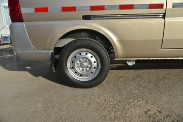 ���� �ٹ�EV 2.4T 2�� 4.49�״��綯��ջ���ͼƬ