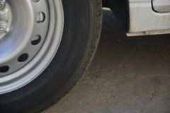 五菱 宏光PLUS 147马力 2座1.5L 厢式运输车(国六)