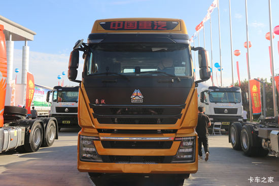й HOWO T7Hؿ 460 4X2 AMTԶǣ(ZZ4187W361HE1B)