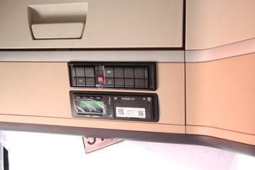 �й����� HOWO TH7�ؿ� 460���� 6X4ǣ����ͼƬ