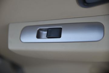 ������Խ�� X3 ��׼�� 1.5L ���� 112���� 2.55��˫������С��(������)(����)ͼƬ