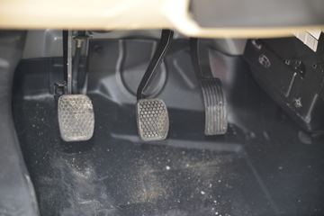 ������Խ�� X3 ��׼�� 1.5L ���� 112���� 2.55��˫������С��(������)(����)ͼƬ