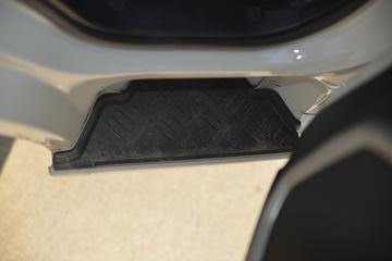 ������Խ��D5 PLUS ��׼�� 1.6L 122���� 3.75�׵�������С��(����)ͼƬ