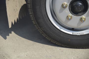 ������Խ��D5 PLUS ��׼�� 1.6L 122���� 3.75�׵�������С��(����)ͼƬ