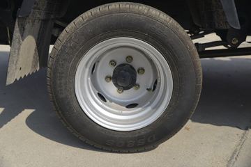 ������Խ��D5 PLUS ��׼�� 1.6L 122���� 3.75�׵�������С��(����)ͼƬ