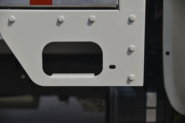 ������Խ��D5 PLUS ��׼�� 1.6L 122���� 3.75�׵�������С��(����)ͼƬ