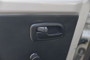 ������Խ �±�T3 1.3L ���� 91���� 2.22��˫������΢��(����)ͼƬ