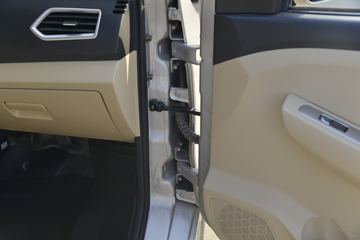 ������Խ �±�T3 1.3L ���� 91���� 2.22��˫������΢��(����)ͼƬ
