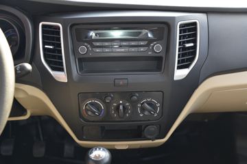 ������Խ �±�T3 1.3L ���� 91���� 2.22��˫������΢��(����)ͼƬ