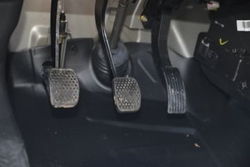 ������Խ �±�T3 1.3L ���� 91���� 2.22��˫������΢��(����)ͼƬ