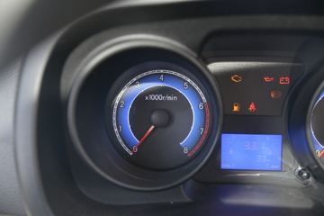 ������Խ �±�T3 1.3L ���� 91���� 2.22��˫������΢��(����)ͼƬ