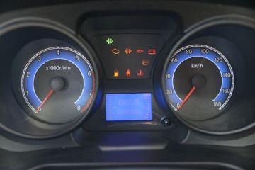 ������Խ �±�T3 1.3L ���� 91���� 2.22��˫������΢��(����)ͼƬ