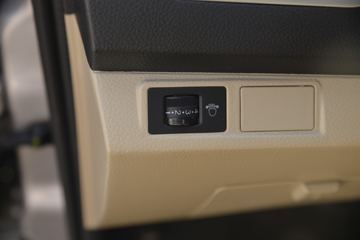������Խ �±�T3 1.3L ���� 91���� 2.22��˫������΢��(����)ͼƬ