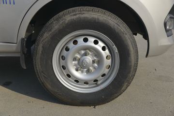 ������Խ �±�T3 1.3L ���� 91���� 2.22��˫������΢��(����)ͼƬ