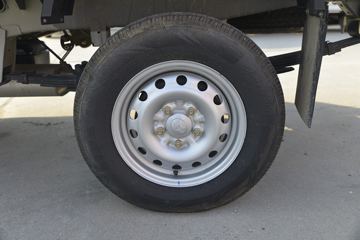 ������Խ �±�T3 1.3L ���� 91���� 2.22��˫������΢��(����)ͼƬ