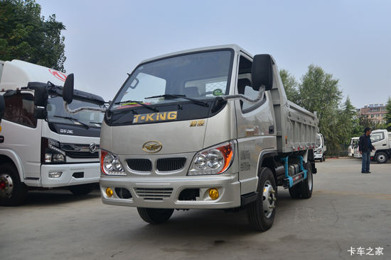 �ƿ�ŷ�� С���� 68���� 4X2 2.95����ж��