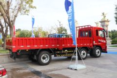凯马 方鼎 中卡之星 163马力 6.21米排半栏板载货车(国六)