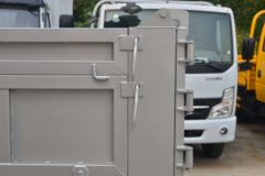 唐骏欧铃 小宝马 68马力 4X2 2.95米自卸车(ZB3042BDC3V)