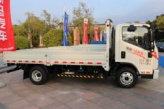 凯马 凯捷M3 经典版 130马力 4.16米单排栏板轻卡(国六)(全柴)(KMC1042A336DP6)