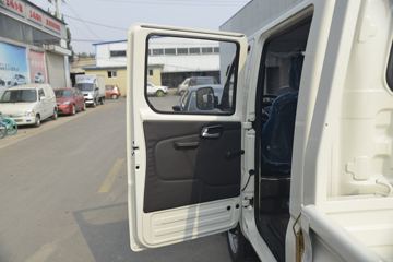  M1  1.6L 122  2.55˫΢(BJ1031V4AV4-53)ͼƬ
