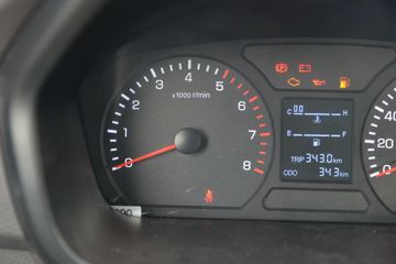  M1  1.6L 122  2.55˫΢(BJ1031V4AV4-53)ͼƬ