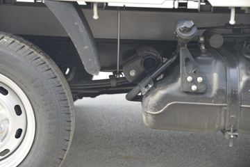  M1  1.6L 122  2.55˫΢(BJ1031V4AV4-53)ͼƬ