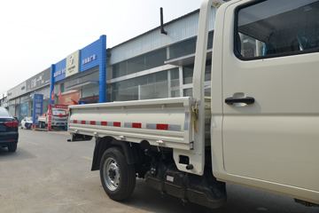  M1  1.6L 122  2.55˫΢(BJ1031V4AV4-53)ͼƬ